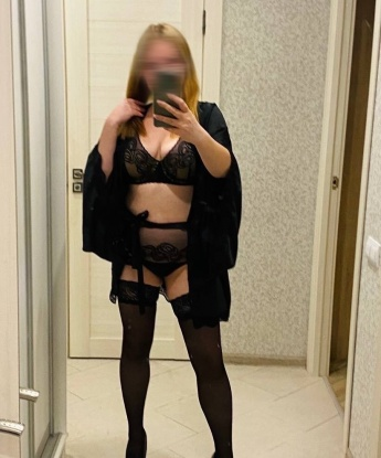💋 Очарую тебя своей нежностью и сексуальностью. У меня есть множество возможностей, чтобы ты почувствовал себя полностью удовлетворенным и расслабленным. Фото в моем профиле подтверждают мою красоту и соблазнительность. 💃📷 Заходи и убедись сам! У меня также есть отзывы, которые подтверждают мою надежность и профессионализм. Живу в Москве, поэтому возможность встречи есть всегда. Не упускай возможность окунуться в мир наслаждений вместе со мной! 🌟 Тамара